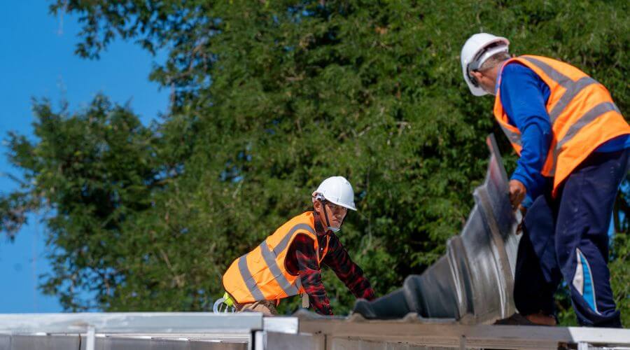 Professional gutter cleaning in Knightdale, NC
